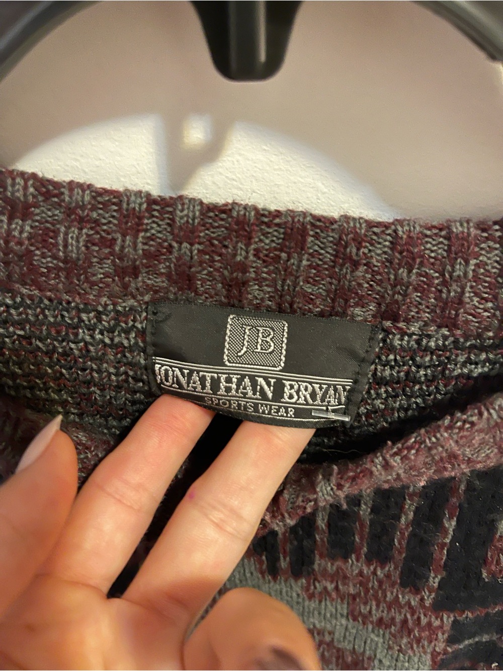 Geometric Pattern Knit Sweater in Brown and Olive (Fits Women’s Small/Med) - Picture 5 of 5
